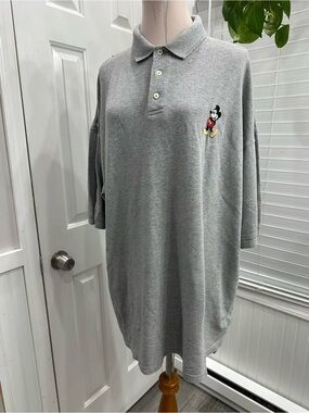 Vintage disney Polo Shirt with Embroidered Mickey Mouse